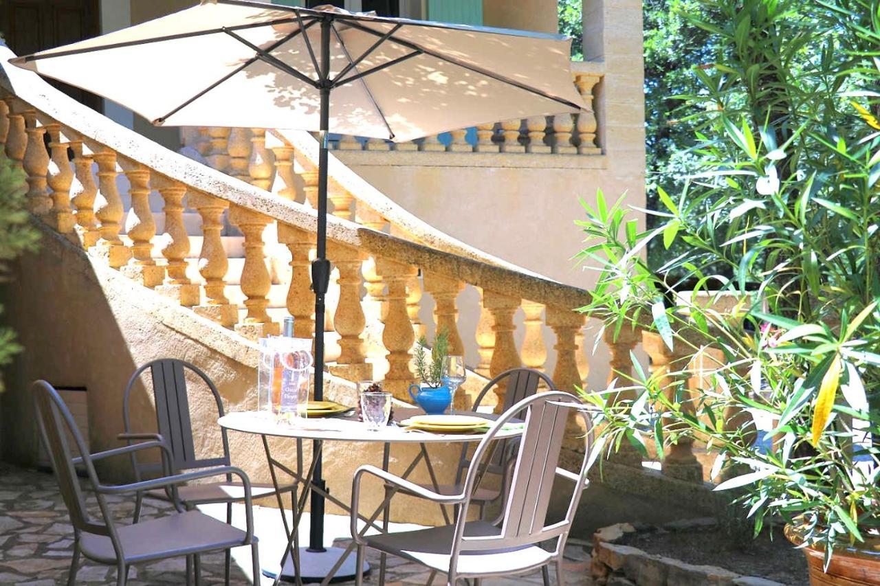 La Villa Du Petit Bois Les Lavandes Faucon  외부 사진