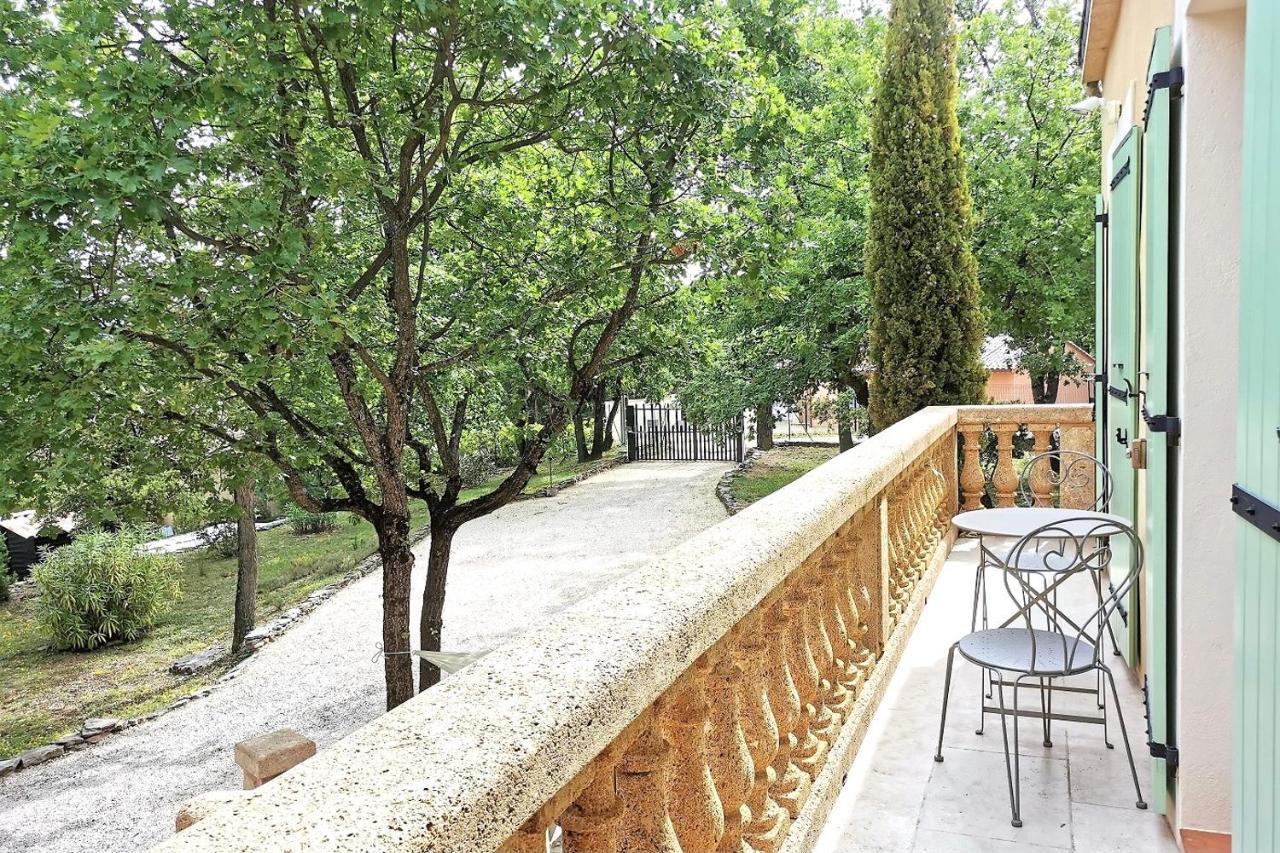 La Villa Du Petit Bois Les Lavandes Faucon  외부 사진